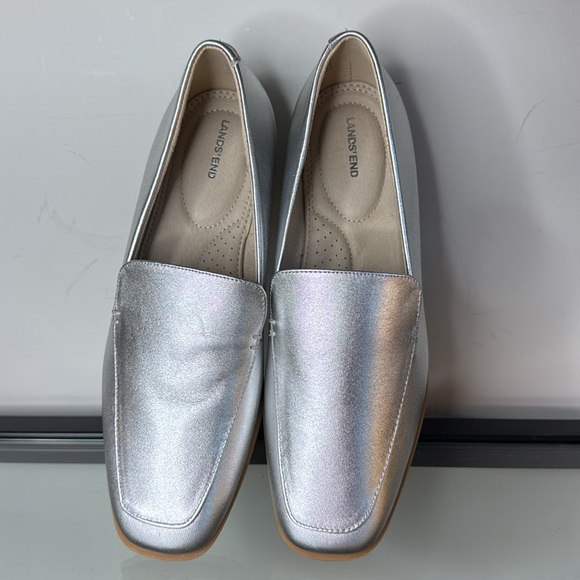 NWOT Land’s End Classic Silver Leather Loafer size 7 - Picture 3 of 9